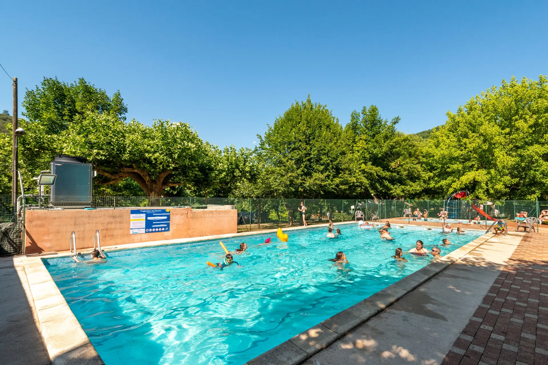 Camping Le Val de l'Arre